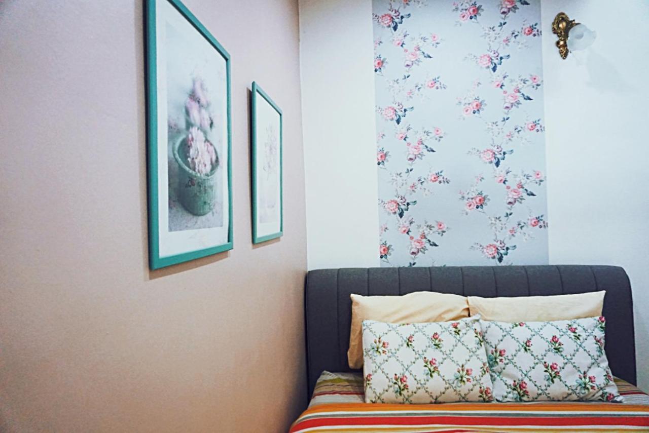 The Floral Malacca